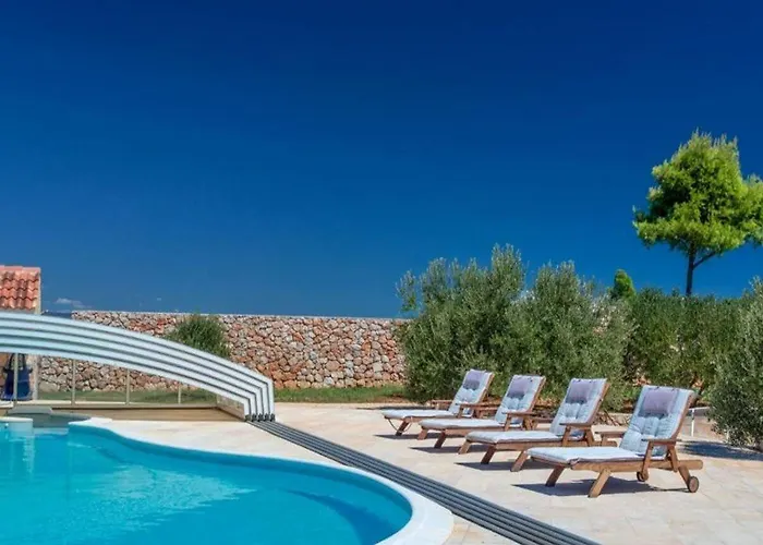De Pinus Vila Hvar Town