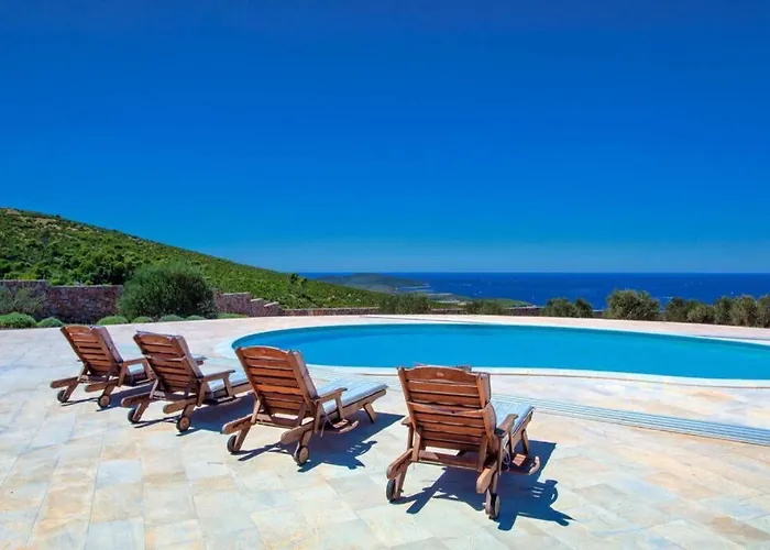 De Pinus Vila Hvar Town
