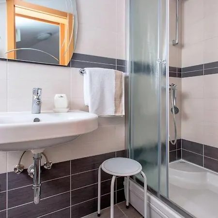 De Pinus * Hvar Town