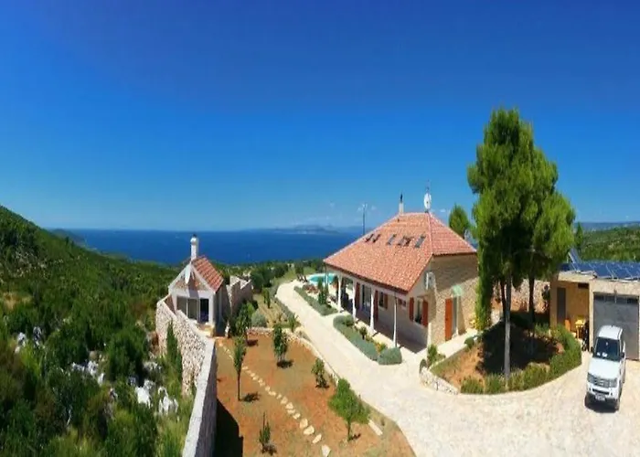 Villa De Pinus *