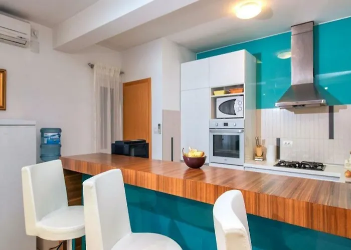 De Pinus Villa